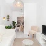 Casa Boma - Modern And Stylish With Private Terrace - Lapa Iv * Lizbona